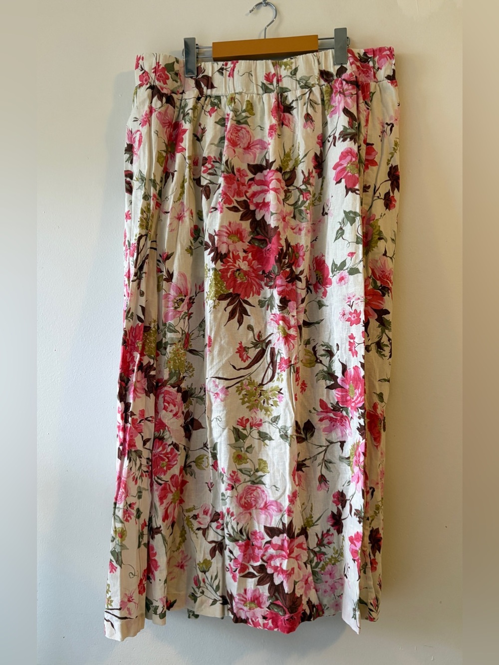 Abercrombie & Fitch Cream Floral Maxi Skirt with Pink Flowers - Picture 3 of 10